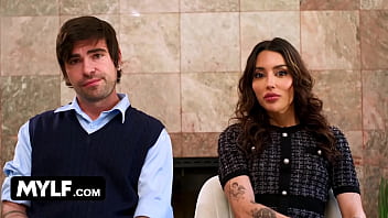 Brad pitt and angelina jolie fighting it out parody