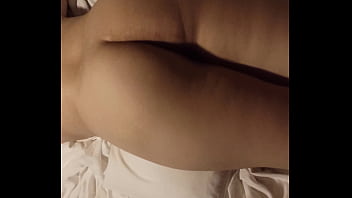 Hermoso culito esperando ser penetrado insaciablemente trailer afíliate para ver los vídeos completos