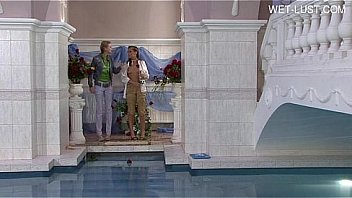 Amateur wild cum kiss