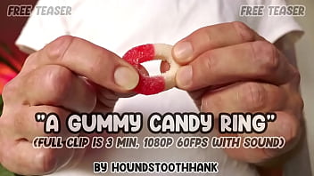 A gummy candy ring