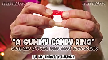 A gummy candy ring
