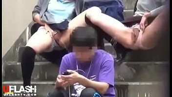 Japanese peeing Japanese peeing