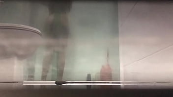 Gosta cm bunda grande no banho