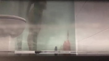 Gosta cm bunda grande no banho