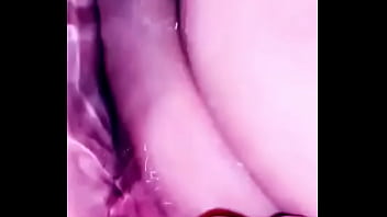 Bbw bathtub finger play