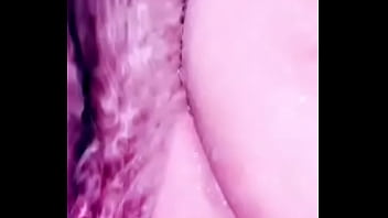 Bbw bathtub finger play