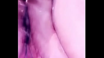 Bbw bathtub finger play