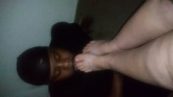 White toes getting sucked