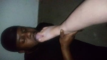 White toes getting sucked