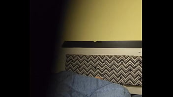 Mi suegra masturbandose a solas