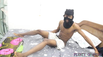 Bbw housewife seduced the room keeper and gave a good blowjob