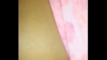 Dandole por atras por el culo