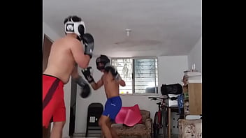 Sometimes i do boxing or try to #boxing #amateur #amateurboxing #sparring #training #wrestling #exercise #pun