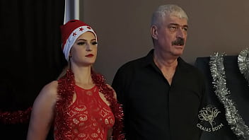 Lilly's christmas performance – a festive tribute Lilly's christmas performance – a festive tribute