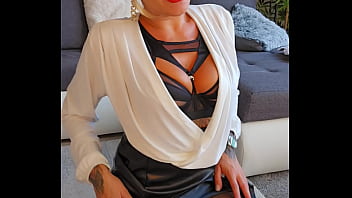 Monte le son écoute ce que jai à te dire fait ta demande en dans mes