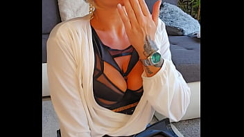 Monte le son écoute ce que jai à te dire fait ta demande en dans mes