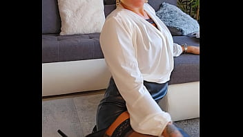 Monte le son écoute ce que jai à te dire fait ta demande en dans mes