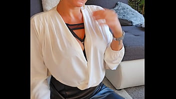 Monte le son écoute ce que jai à te dire fait ta demande en dans mes