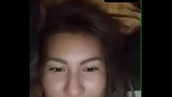 Una charapita ardiente sacando plan para que la follen Una charapita ardiente sacando plan para que la follen