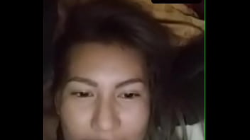 Una charapita ardiente sacando plan para que la follen