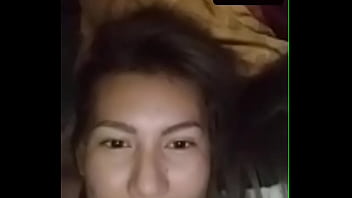 Una charapita ardiente sacando plan para que la follen