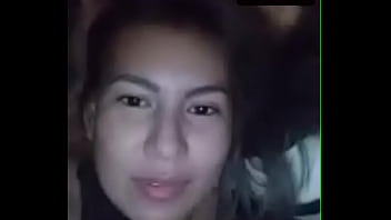 Una charapita ardiente sacando plan para que la follen