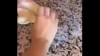 Hace una pizza cuando la filman semidesnuda Hace una pizza cuando la filman semidesnuda