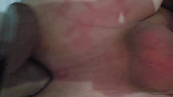 Inserção anal profunda 21cm no cuzinho