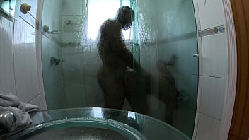 Após sexo anal intenso a novinha quer mais dentro do banheiro nands ninfetinha