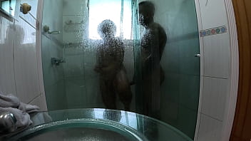 Após sexo anal intenso a novinha quer mais dentro do banheiro nands ninfetinha