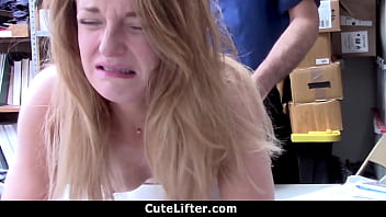 Mall cop knows the retrieval methods that teen is unaware of cutelifter