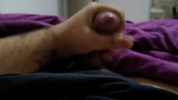 Batendo um punhetão maneiro