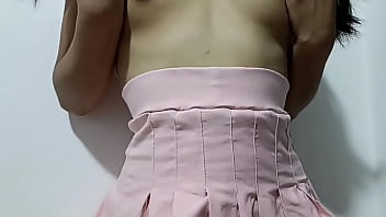 Mostrando mi nuevo outfit de chica tierna