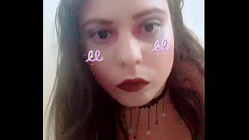 Ginger paris shaking delicious body