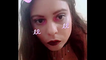 Ginger paris shaking delicious body