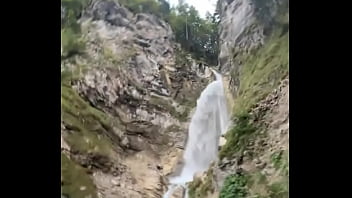 Shaking the booty next to beautiful wildlife what’s your favorite outdoor activity #shakeit #wildlifevibes