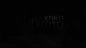 Wet mega gangbang big lipped slut holy wood gets hard fucking with dp dvp dap vaginal fisting and piss streams straight into her mouth from seven big cocks eks608