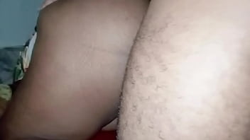 Arrombando o cu da pretinha evangélica