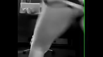 Candee Comerio Moviendo Su Culito thumbnail