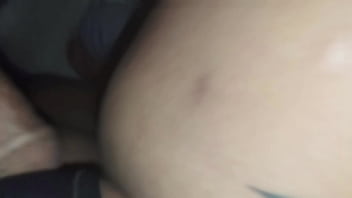 Corno deixou seu amigo gozar dentro Corno deixou seu amigo gozar dentro
