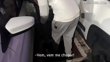 Se eu te chamar você vem adoro provocar e fiz esse puto chupar meu cuzinho na frente do corno fico louca com a língua