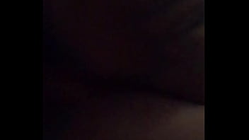 Chica sensual de culo grande