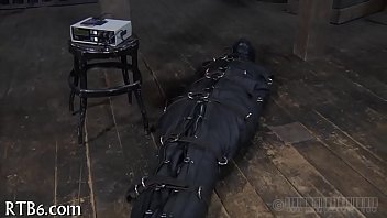 Beauty likes b pleasuring