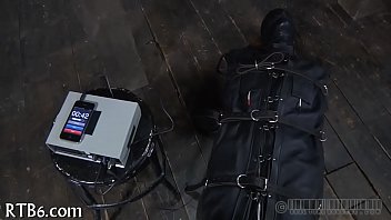 Beauty likes b pleasuring