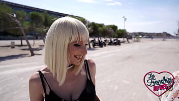 J'ai très envie d'une bonne bite je suis très excitée J'ai très envie d'une bonne bite je suis très excitée