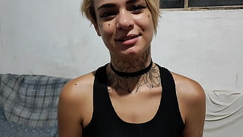 Deixei meu marido comer minha amiga junto com o marido dela