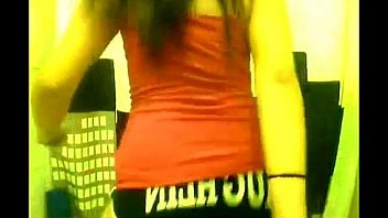 White girl with junk in the trunk