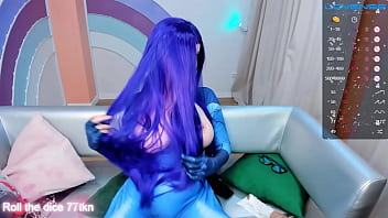 Hermosa asiatica tetona se toca en camara