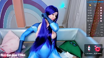 Hermosa asiatica tetona se toca en camara