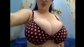 Girl caught on webcam part 31 big boobs